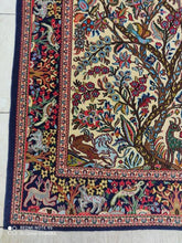 Charger l'image dans la galerie, Tapis Ghom Arbre de Vie fait main n°2223_203×138