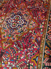 Charger l'image dans la galerie, GRAND Tapis Lilian fait main n°11132_ 338×222