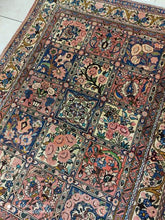 Charger l'image dans la galerie, Tapis Bakhtiar fait main n°3600_194×140