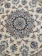 Charger l'image dans la galerie, Tapis rond Nain tissé main n°19302_110×110