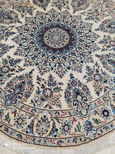 Charger l'image dans la galerie, Tapis rond Nain tissé main n°11819_140×140