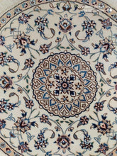 Charger l'image dans la galerie, Tapis rond Nain tissé main n°19558_83×83