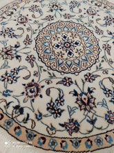 Charger l'image dans la galerie, Tapis rond Nain tissé main n°19558_83×83