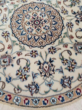 Charger l'image dans la galerie, Tapis rond Nain tissé main n°19561_90×90