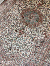 Charger l'image dans la galerie, Grand tapis Cachemire soie noué main n°4_311×220