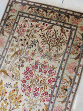 Charger l'image dans la galerie, Tapis Ghom soie noué main n°18581_118×78