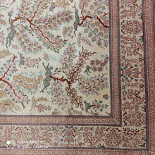 Charger l'image dans la galerie, Tapis Ghom soie fait main n°11713_193×132