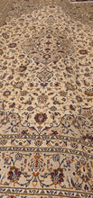 Charger l'image dans la galerie, Grand tapis Kachan fait main n°18845_300×197
