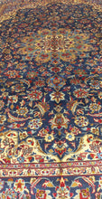 Charger l'image dans la galerie, Grand tapis Nadjafabad fait main n°4672_388×292
