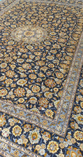 Charger l'image dans la galerie, Grand Tapis Kachan noué main n°5990_403×309
