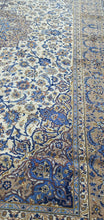 Charger l'image dans la galerie, Grand tapis Yazd fait main n°11852_521×342
