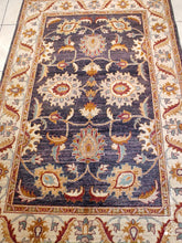 Charger l'image dans la galerie, Tapis Tchoubi noué main n°110_185×125
