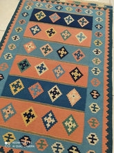 Charger l&#39;image dans la galerie, Kilim Gachghai fait main n°12699_160×101
