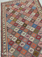 Charger l&#39;image dans la galerie, Kilim Ghachghai tissé main n°19740_192×125
