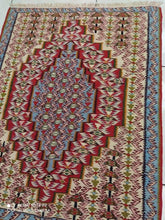 Charger l&#39;image dans la galerie, Kilim Senneh fait main n°19036_95×75
