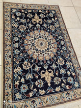 Charger l'image dans la galerie, Tapis Nain fait main n°3100_137×87
