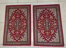 Charger l'image dans la galerie, Paire 2 tapis Ghom fait main n°19433_19430_85×57_86×56
