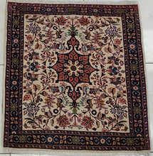 Charger l'image dans la galerie, Paire 2 tapis Sarouk fait main n°16151_16152_82×78
