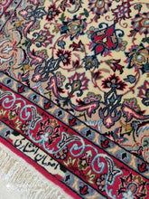 Charger l&#39;image dans la galerie, Tapis Ispahan noué main n°1890_100×70
