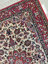 Charger l&#39;image dans la galerie, Tapis Ispahan fait main n°12868_102×70
