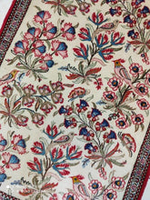 Charger l&#39;image dans la galerie, Tapis Ispahan fait main n°12864_107×72
