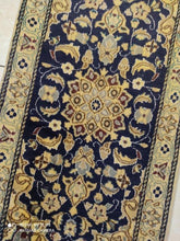 Charger l&#39;image dans la galerie, Tapis Nain fait main n°4457_115×57
