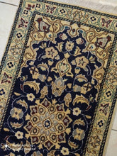 Charger l&#39;image dans la galerie, Tapis Nain fait main n°4457_115×57
