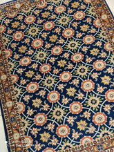 Charger l&#39;image dans la galerie, Tapis Varamine fait main n°18868_140×108
