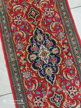 Charger l'image dans la galerie, Tapis Ghom fait main n°18854_140×50
