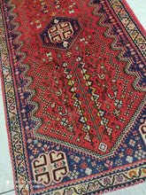 Charger l'image dans la galerie, Tapis Abadeh tissé main n°19158_146×72
