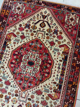 Charger l&#39;image dans la galerie, Tapis Ghachghai tissé main n°14012_147×100
