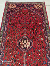 Charger l&#39;image dans la galerie, Tapis Abadeh tissé main n°18465_150×67
