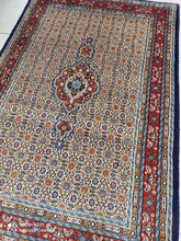 Charger l&#39;image dans la galerie, Tapis Moud fait main n°11010_153×103
