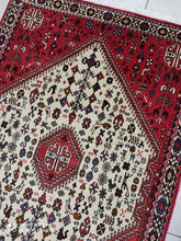 Charger l&#39;image dans la galerie, Tapis Abadeh noué main n°19378_155×105
