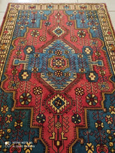 Charger l'image dans la galerie, Tapis Nahavand tissé main n°14886_155×111
