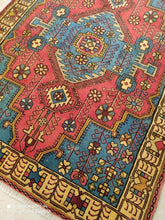 Charger l'image dans la galerie, Tapis Nahavand tissé main n°14886_155×111
