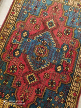 Charger l'image dans la galerie, Tapis Nahavand tissé main n°14886_155×111
