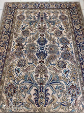 Charger l&#39;image dans la galerie, Tapis Antique Ghom noué main n°1098_157×109
