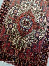 Charger l'image dans la galerie, Tapis Nahavand fait main n°13989_159×115

