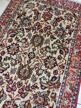 Charger l&#39;image dans la galerie, Tapis Antique Ispahan tissé main n°9052_174×105
