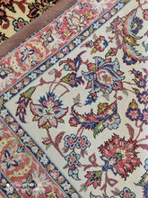 Charger l&#39;image dans la galerie, Tapis Antique Ispahan tissé main n°9052_174×105
