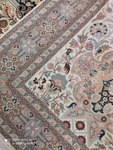 Charger l&#39;image dans la galerie, Tapis Cachemire soie noué main n°23_193×121
