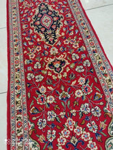 Charger l'image dans la galerie, Tapis Ghom fait main n°18130_200×52
