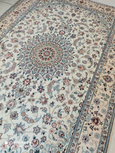 Charger l'image dans la galerie, Tapis Nain Chichla noué main n°16452_240×157
