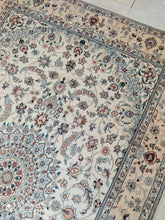 Charger l'image dans la galerie, Tapis Nain Chichla noué main n°16452_240×157
