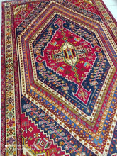 Charger l'image dans la galerie, Tapis Ghachghai fait main n°17069_264×168
