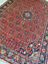 Charger l'image dans la galerie, GRAND Tapis Bidjard fait main n°11894_300×196
