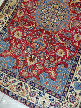Charger l'image dans la galerie, GRAND TAPIS Nadjafabad tissé main n°13677_320×204
