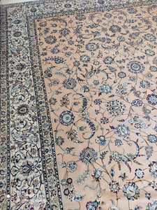 Grand Tapis Chichla Nain tissé main n°16000_350×254