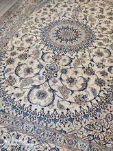 Charger l&#39;image dans la galerie, Grand Tapis Nain Chichla tissé main n°18852_360×260
